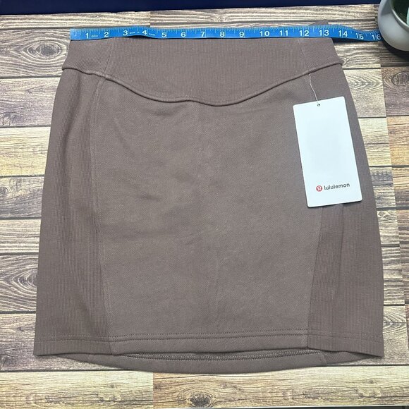 Lululemon Scuba High Rise Mini Skirt NWT Size Small (TPTC) LW8ALSS - Picture 7 of 16